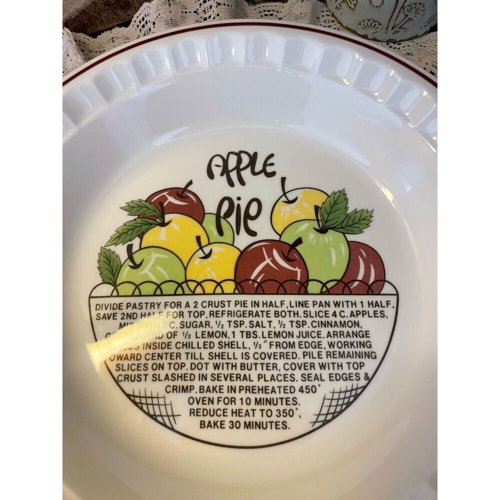 Vintage Hankook Country harvest apple pie dish